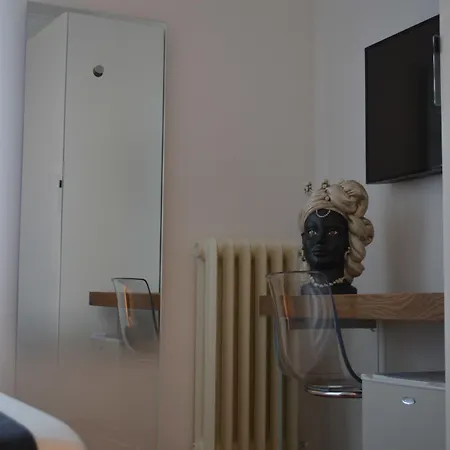 Cinque Cento Prati Delle Vittorie Гостевой дом Рим