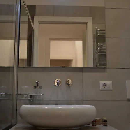 Гостевой дом Cinque Cento Prati Delle Vittorie 3*